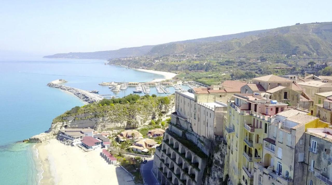 B&B Kamalei Tropea Buitenkant foto